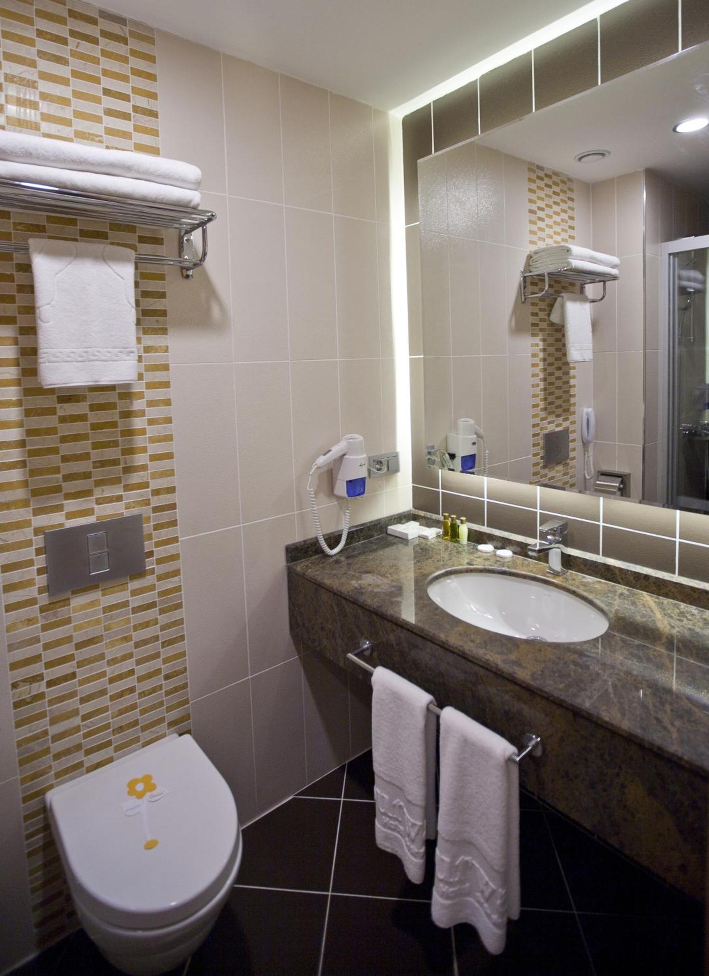 Fourway Hotel&Spa Dortyol Екстер'єр фото