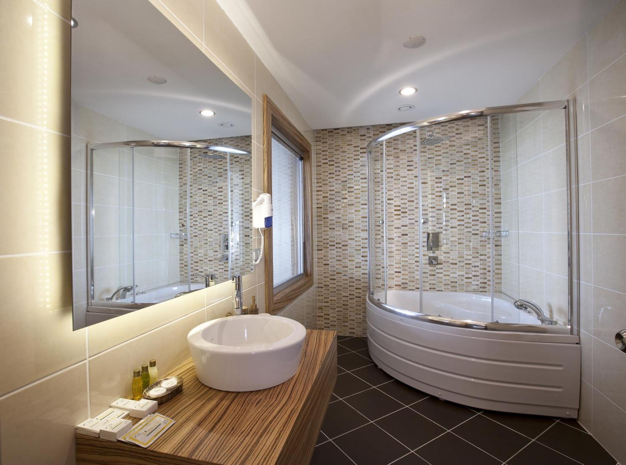 Fourway Hotel&Spa Dortyol Екстер'єр фото