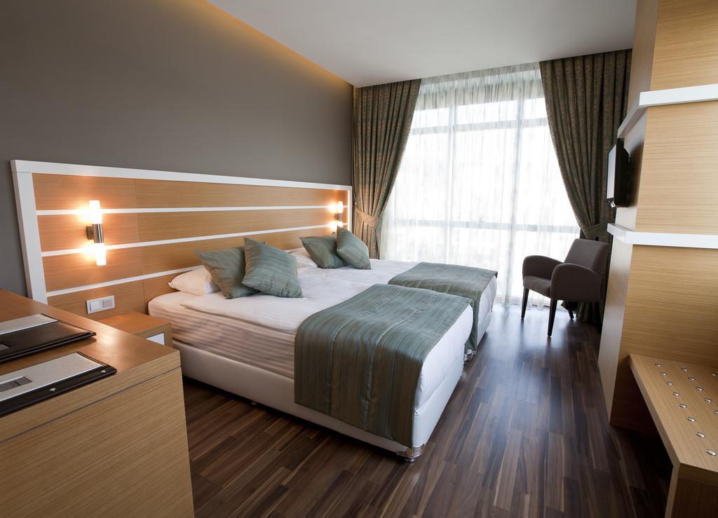 Fourway Hotel&Spa Dortyol Екстер'єр фото