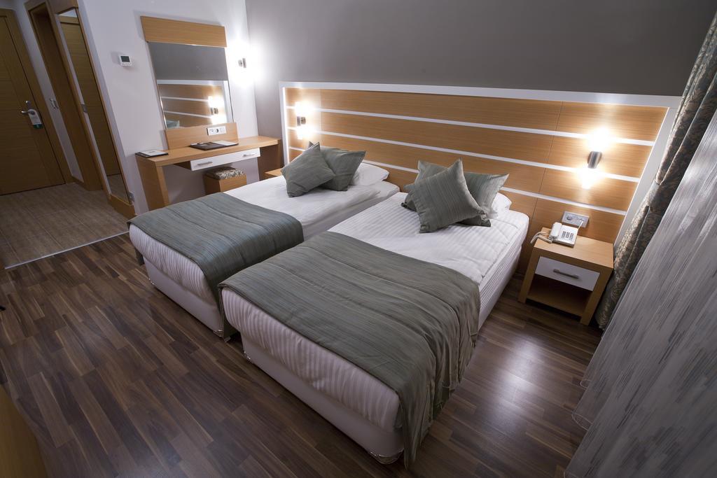 Fourway Hotel&Spa Dortyol Екстер'єр фото