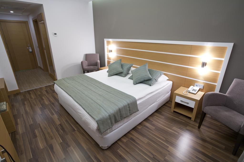 Fourway Hotel&Spa Dortyol Екстер'єр фото